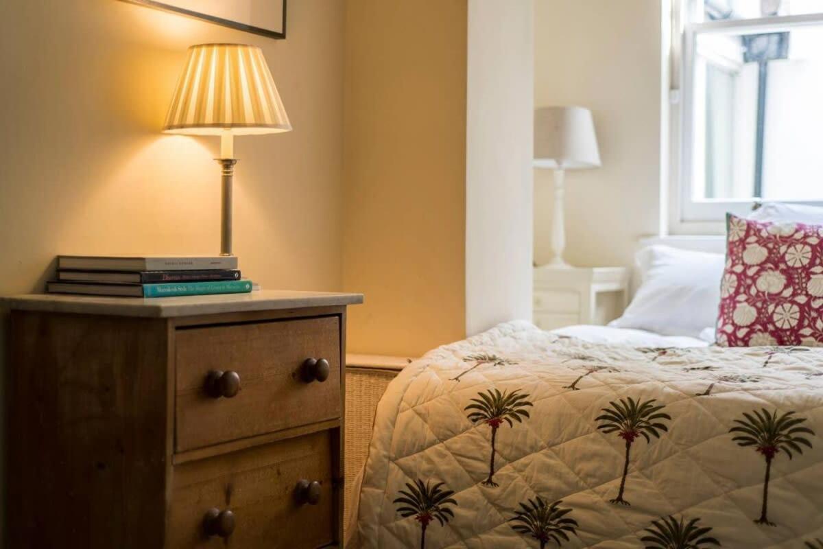Апартаменты Delightful 2 Bed In Notting Hill - 5 Min From Tube Лондон Экстерьер фото